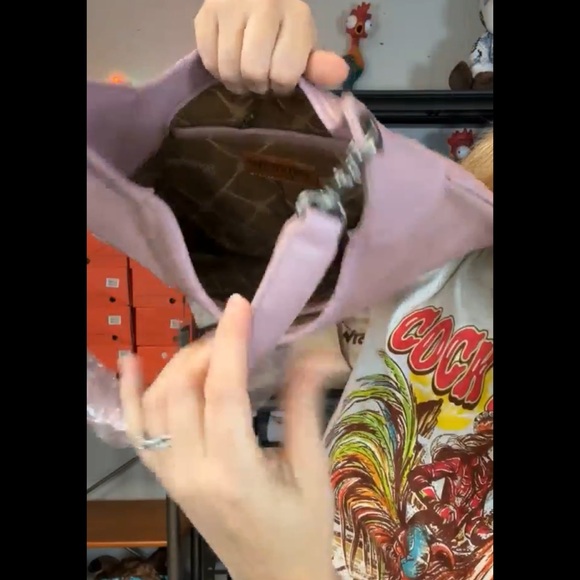 Wrangler Dusty Mauve Hobo Bag - Picture 10 of 13